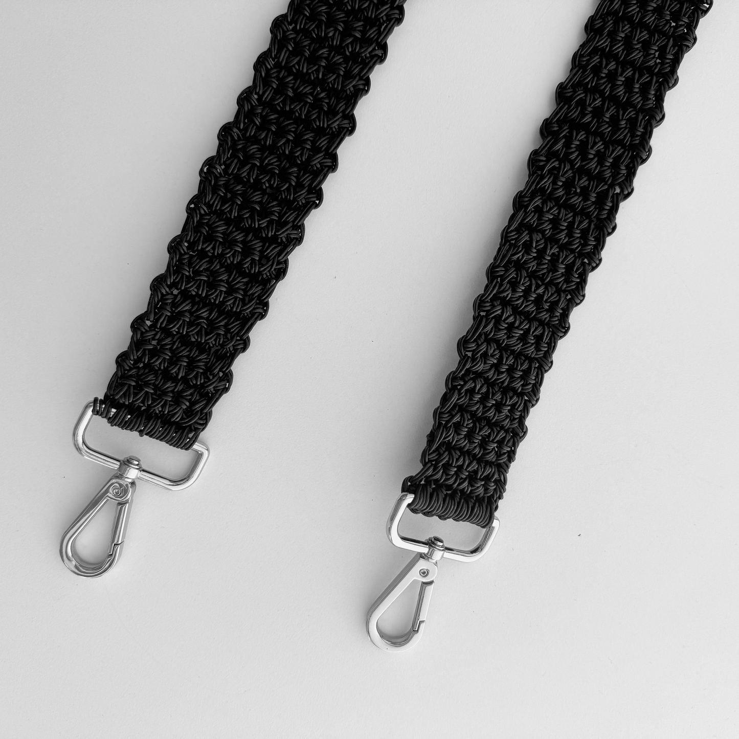 THE PLAIN STRAP